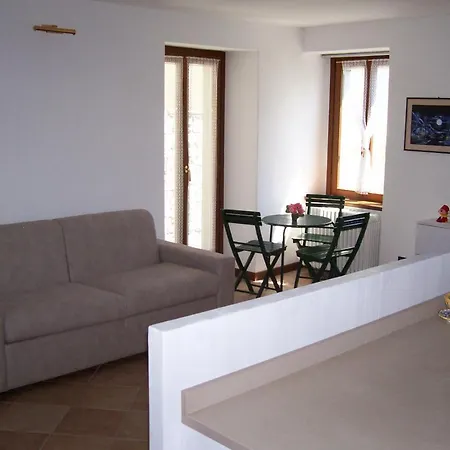 Contrada Vecchia فارينا