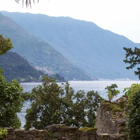 Contrada Vecchia Apartment Varenna