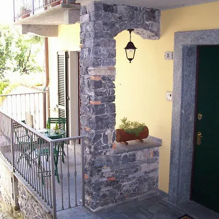Contrada Vecchia * Varenna