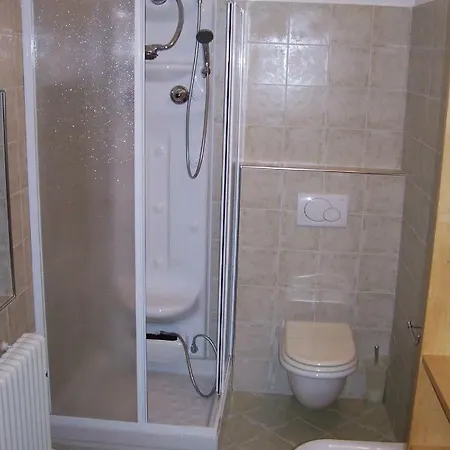 Contrada Vecchia * Varenna